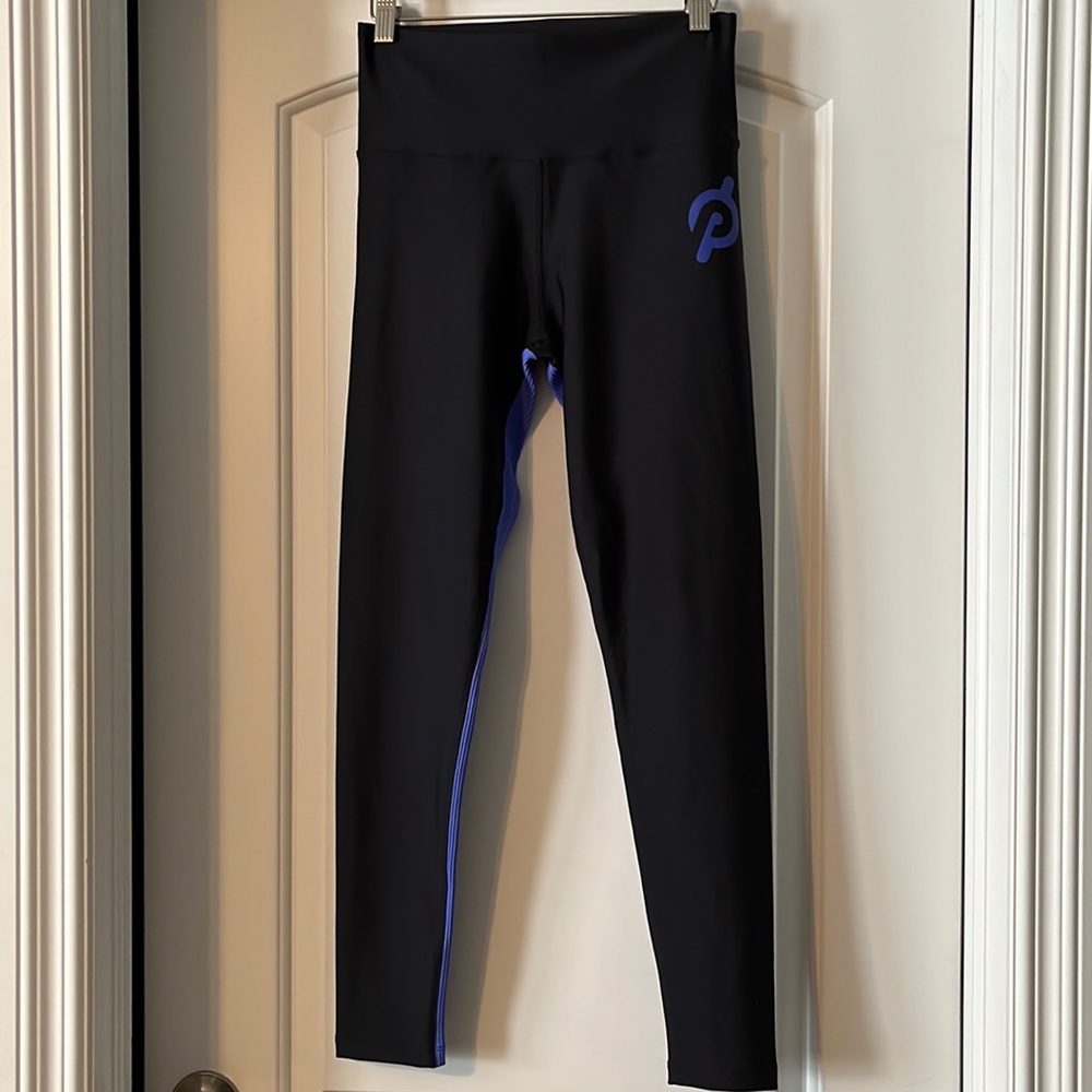 NWOT peloton legging. Large. Black/purple